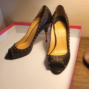 Christian Louboutin brown leather gold studded heels 👠